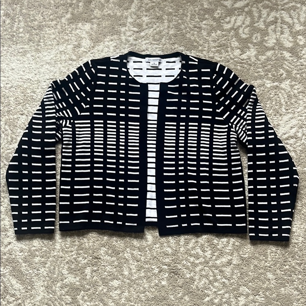 LIZ CLAIBORNE classic cardigan sweater